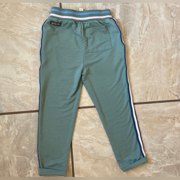 Matilda Jane 3 piece jogger set 4T - Picture 10 of 13